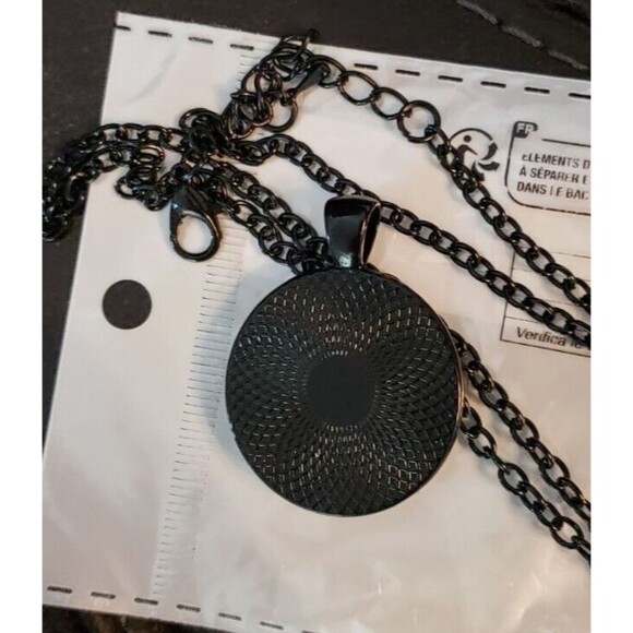 Glow in The Dark Black Cat & Moon Necklace Black Chain - Picture 6 of 6